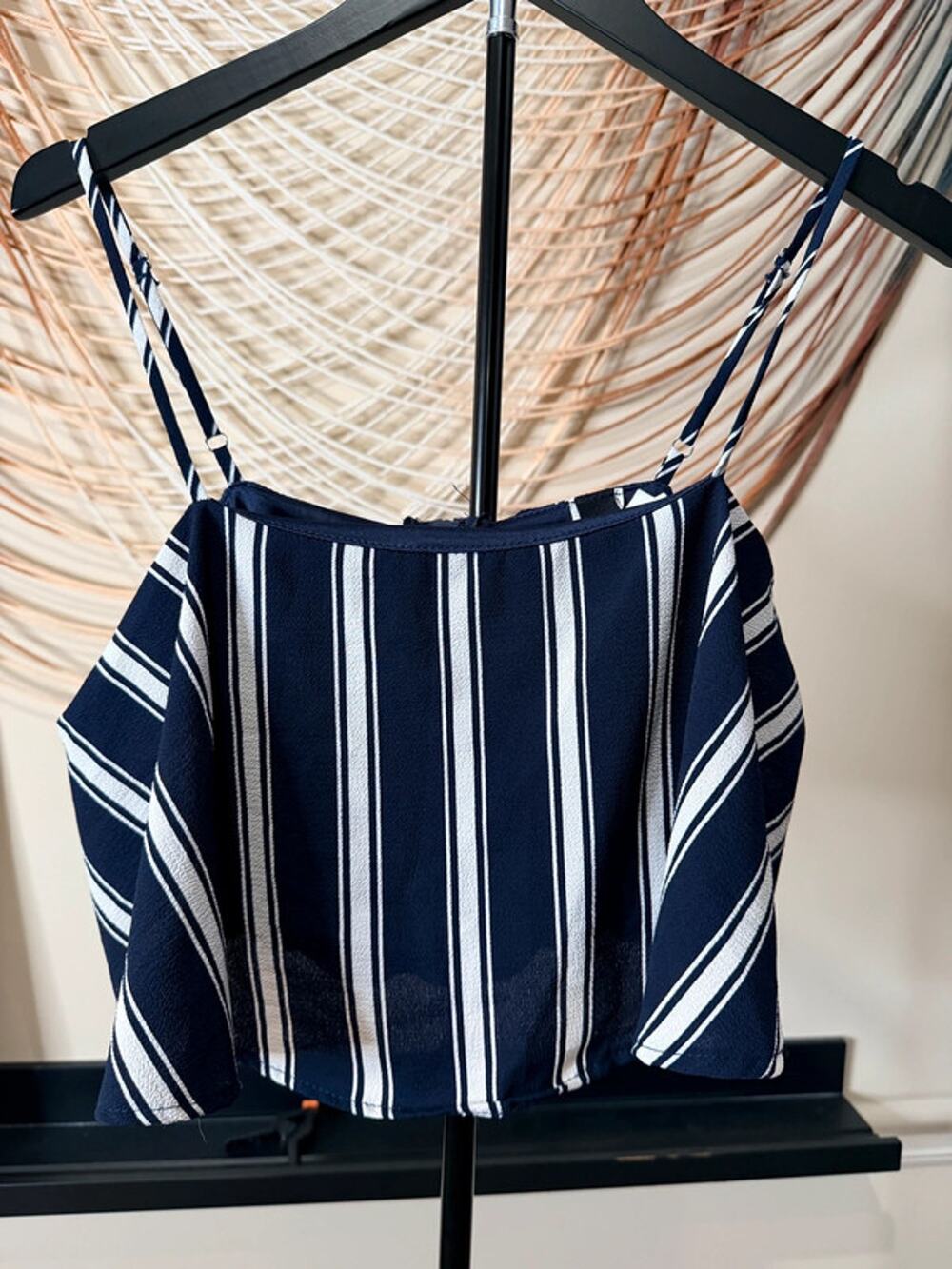 3 for $9 Navy and white crop top adjustable strap EUC m 2107
